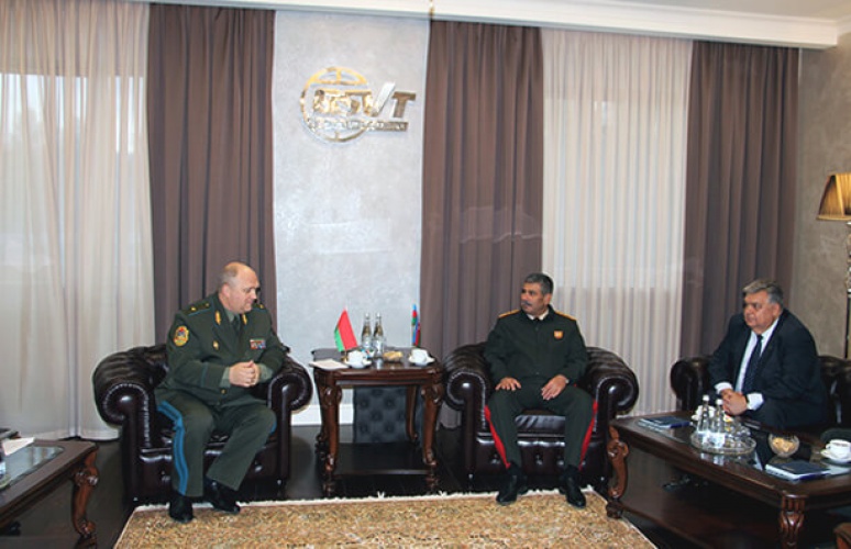 The head of the State Committee for Defense Industry and the head of the Azerbaijani defense ministry discussed topical issues of military-technical cooperation